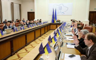 В уряді порахували, скільки заощадять у зв’язку з відмовою у 2023 році індексувати зарплати бюджетникам