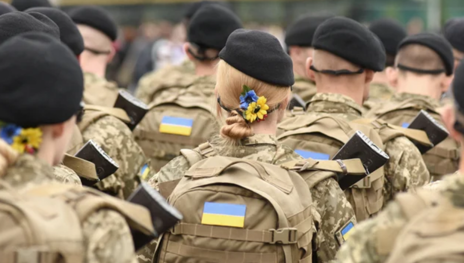 Жінки-медики підлягатимуть обов’язковому взяттю на військовий облік: Рада ухвалила закон