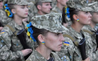 Рада прийняла закон про добровільний порядок взяття жінок на військовий облік