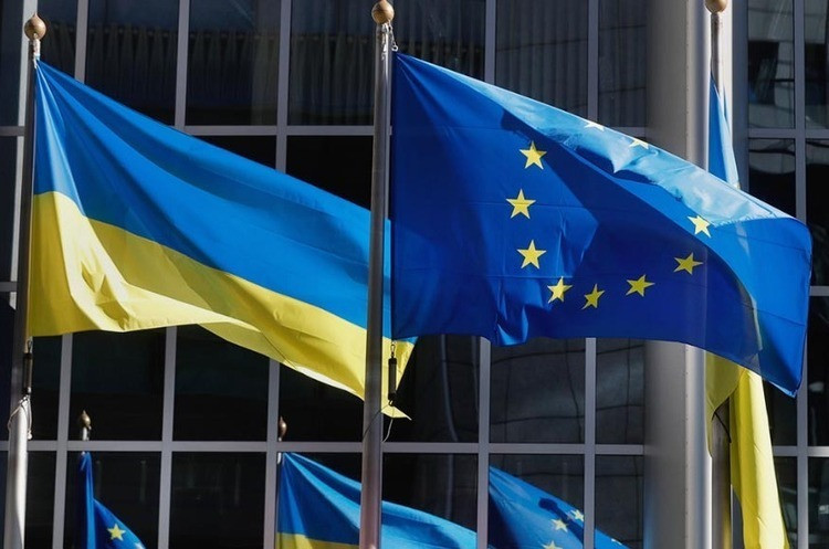 Еврокомиссия выделяет Украине еще 2,5 млрд евро