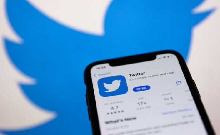 Ілон Маск заявив про повне відновлення реклами Apple у Twitter