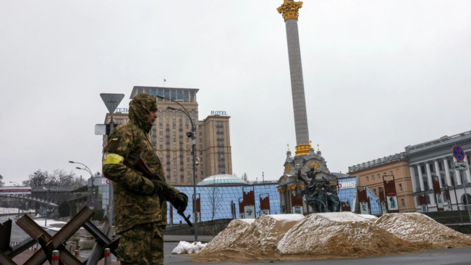 В Киеве слышны взрывы: в ОП сообщают о ракетной атаке