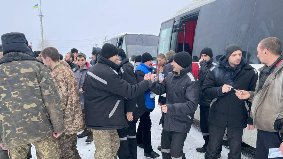 СБУ показала эксклюзивные кадры по обмену пленными