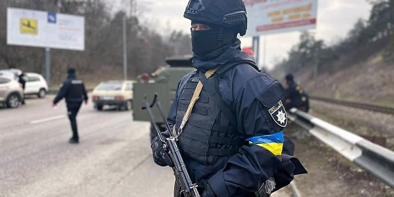 Поліцейським у тилу зменшили розмір доплат під час воєнного стану