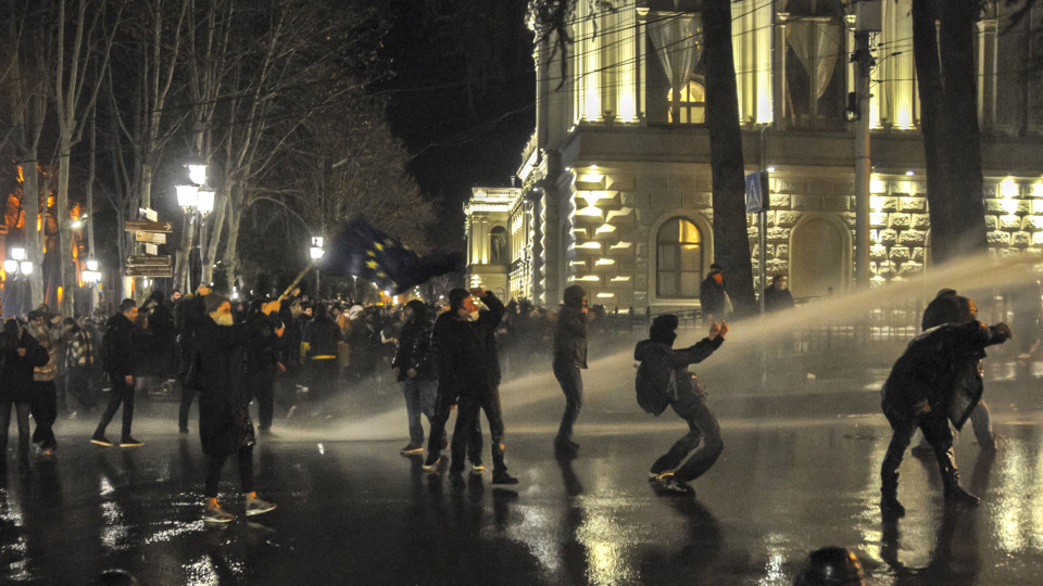 Протести у Грузії: силовики влаштували жорсткий розгін мітингувальників, фото і відео