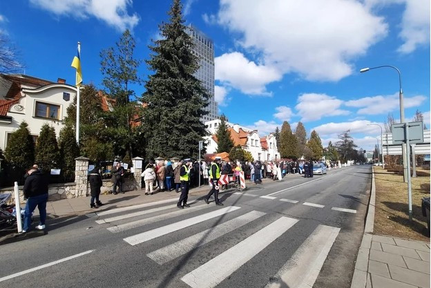 Закликав українських мігрантів стати на захист Батьківщини: у Кракові чоловік підпалив себе