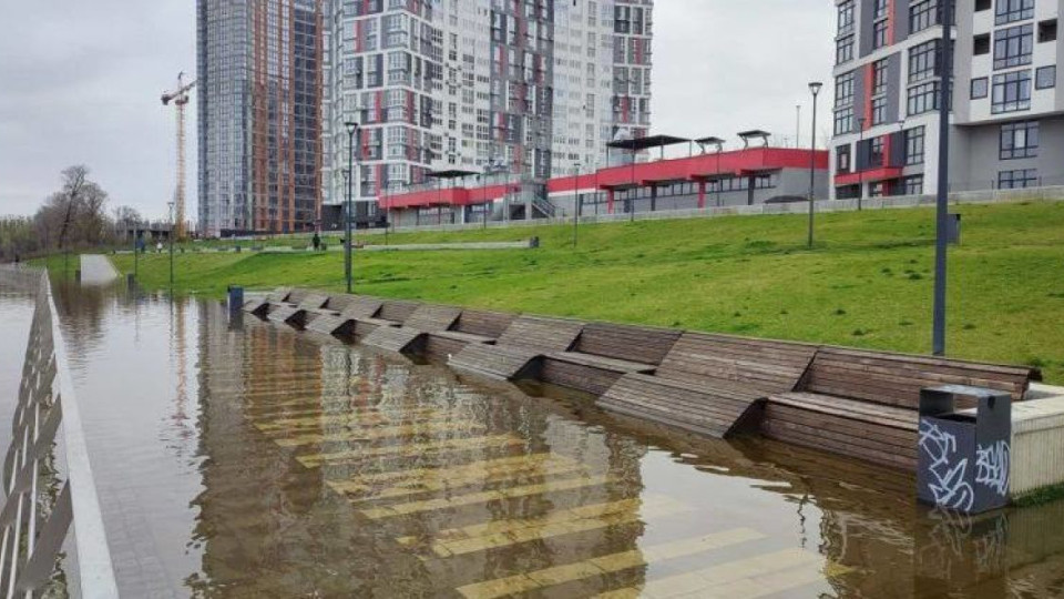 В Киеве поднимается вода третий день подряд, - КМВА