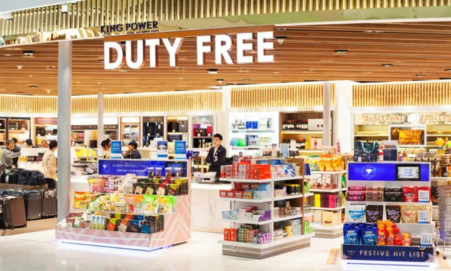 Депутаты хотят запретить на время военного положения продажи в магазинах Duty Free водки и сигарет