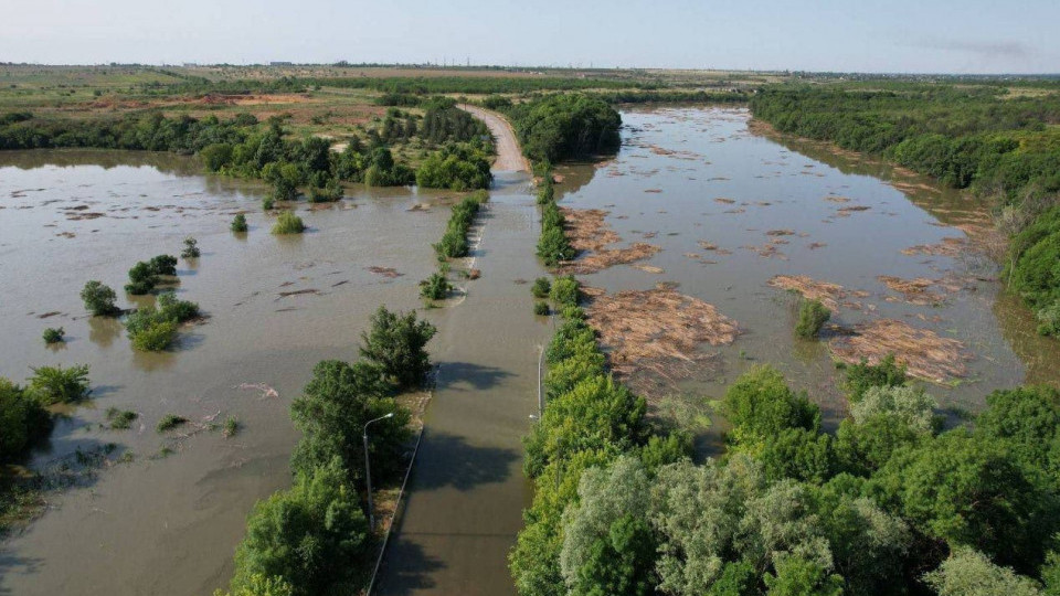 Стало известно, когда вода начнет спадать после подрыва Каховской ГЭС