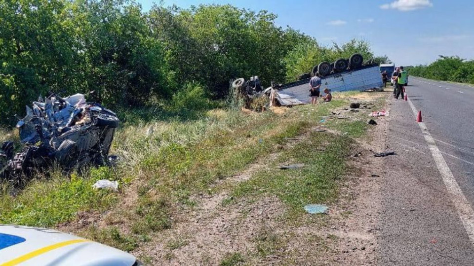 В Одесской области в жутком ДТП погибли трое взрослых и ребенок, видео