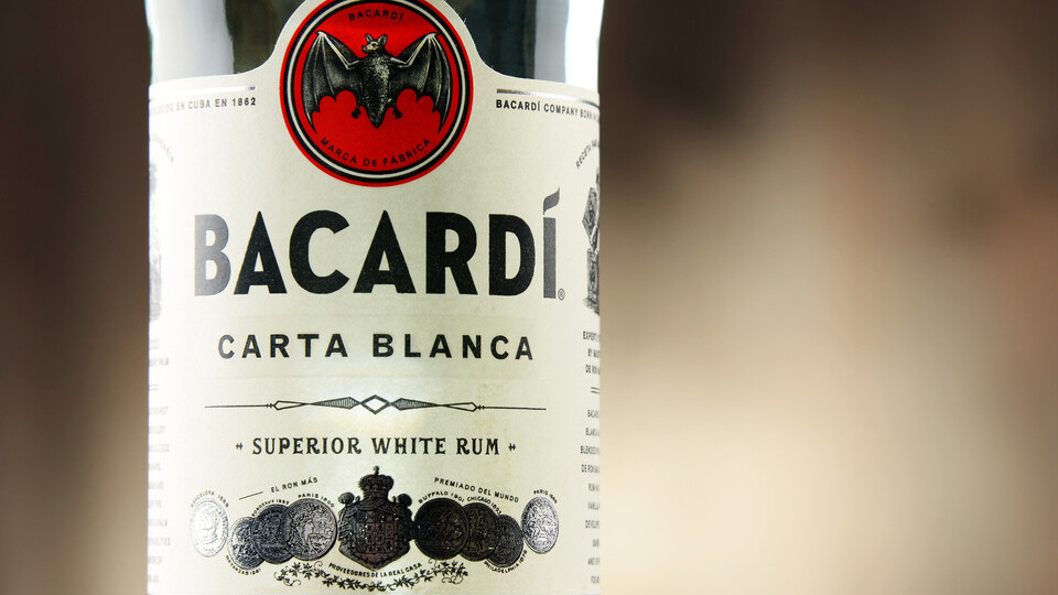 Крупнейшую в мире частную алкогольную компанию Bacardi внесли в список международных спонсоров войны