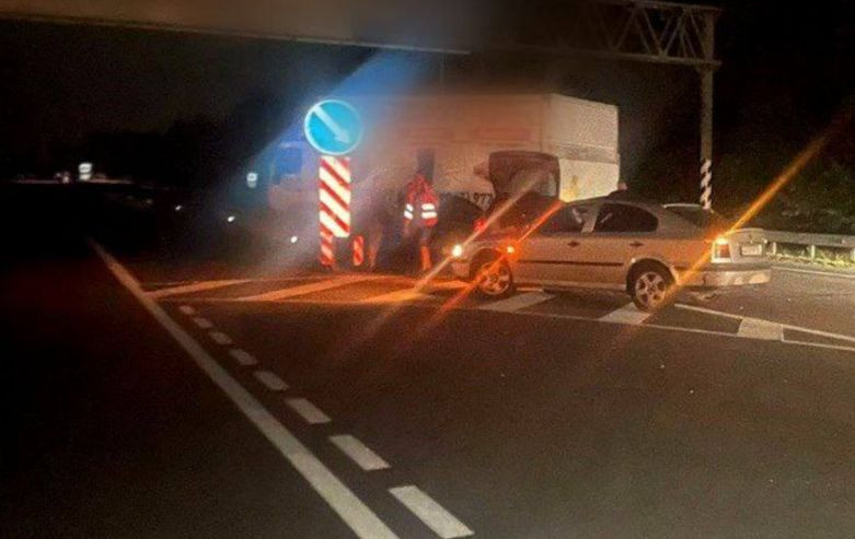 На трассе Киев-Одесса произошла автотроща: есть пострадавшие, фото