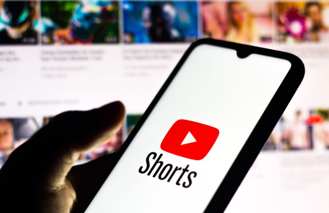 YouTube анонсував нові функції зі штучним інтелектом для роботи відео