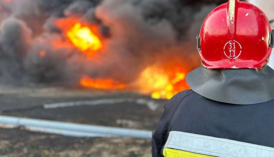 В Одессе найден погибшим работник разрушенного зернохранилища: поиски продолжаются