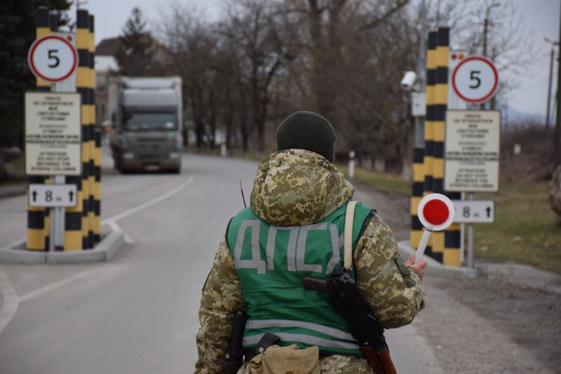 Що загрожує чоловікам, які незаконно перетнули кордон, але хочуть повернутися в Україну: відповідь ДПСУ