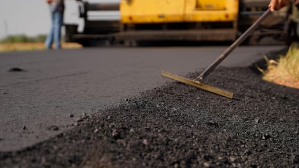 В Киеве 19 октября частично ограничат движение транспорта на мосту Метро: в какие часы