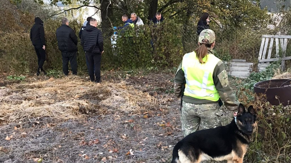 В Киеве правоохранители нашли наркорассадник и пресекли сбыт наркотиков через почтоматы