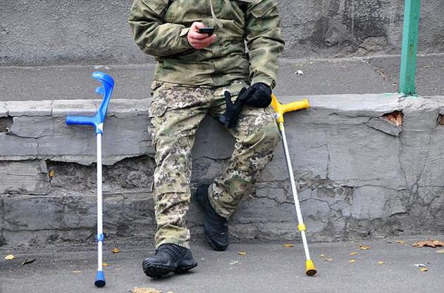 Верховний Суд відмовив військовослужбовцю, що отримав травму, пов`язану із захистом Батьківщини, у праві отримати одноразову грошову допомогу у зв`язку з інвалідністю