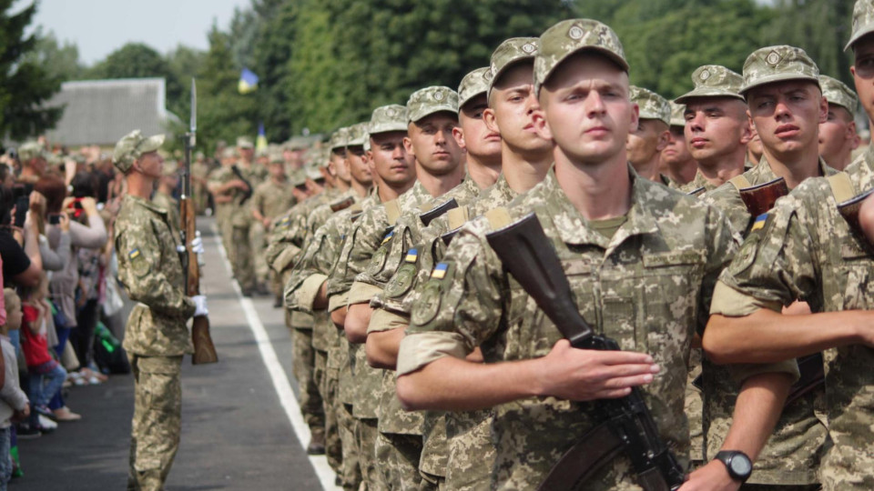 Всіх звільнених строковиків переведуть в мобілізаційний ресурс