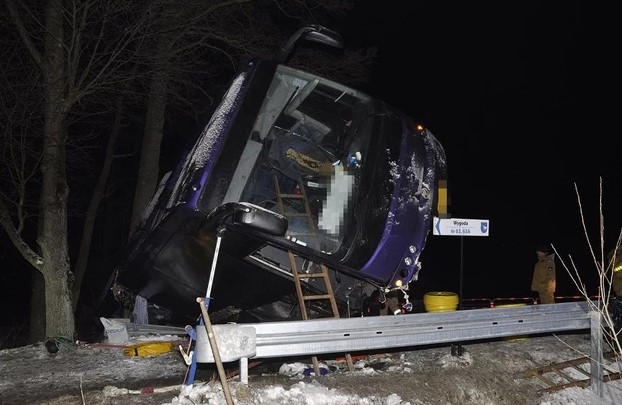 У Польщі перекинувся автобус з українцями, троє пасажирів були госпіталізовані