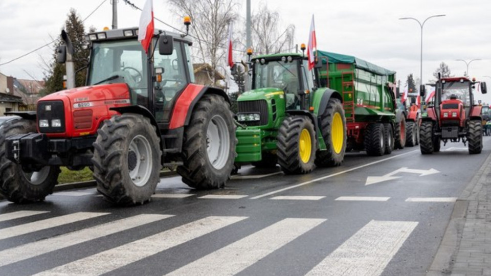 Польські фермери продовжать блокаду кордону з Україною до кінця квітня