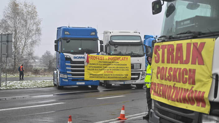 Протести в Польщі: заблоковано рух вантажівок з України на чотирьох пунктах пропуску