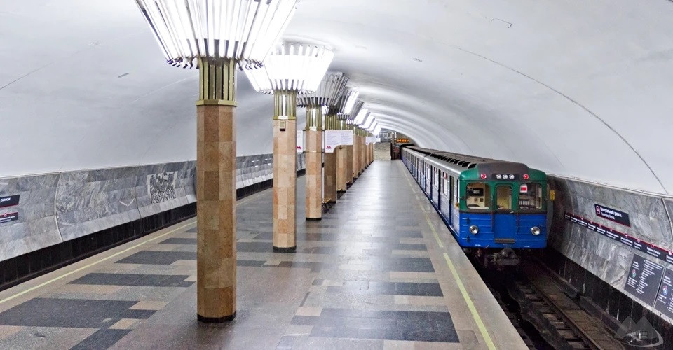 В Харькове на четвертый день после ракетного удара по энергетике запустили метрополитен