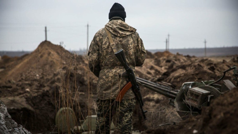 Військовослужбовці перебувають під обстрілами, але не отримують 100 тисяч грн: що вирішив суд