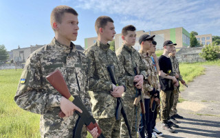 Верховній Раді рекомендують прийняти законопроект про початкову військову підготовку учнів до збройного захисту