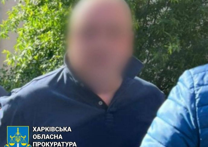 Обіцяв домовитись з ВЛК щодо довідки про непридатність до військової служби: викрито ділка