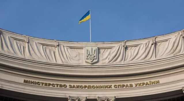 Верховна Рада розширить підстави для звільнення дипломатів і встановить ценз в 10 років стажу для присвоєння рангу Надзвичайного і Повноважного Посла