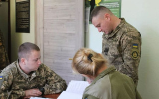 Хто не проходитиме ВЛК і хто зможе стати на військовий облік дистанційно – Кабмін вніс суттєві зміни до порядку ведення військового обліку