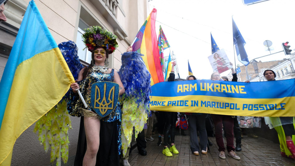 Впервые с начала полномасштабной войны в Киеве проходит Марш Равенства: фото