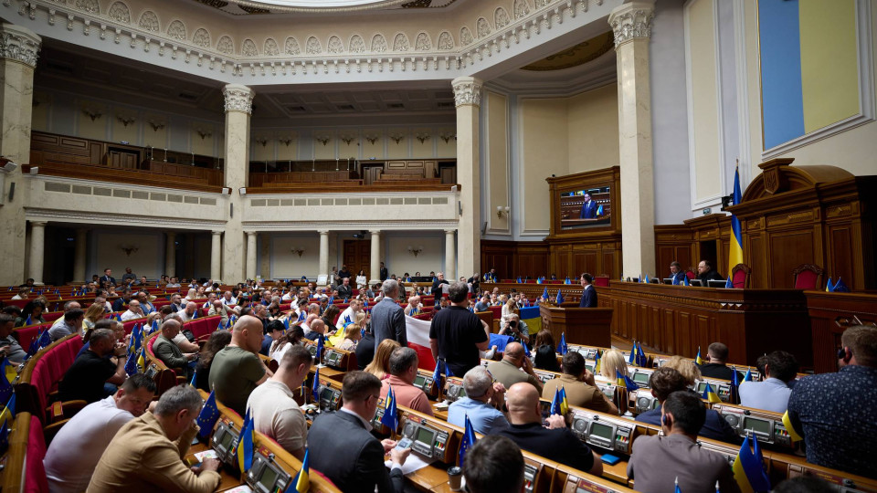 Депутати пропонують змінити порядок вилучення документів на право керування авто, а також терміни затримання осіб за скоєння кримінальних проступків