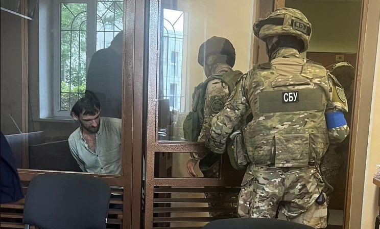 Підпалили авто ЗСУ на замовлення спецслужб рф: у Одесі затримали двох чоловіків