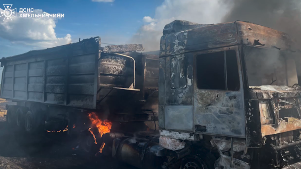 На Хмельнитчине загорелся грузовик: видео