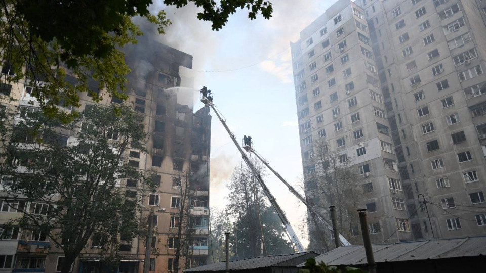 Авіаудар по Харкову із 6-ма загиблими: у місті оголошено траур