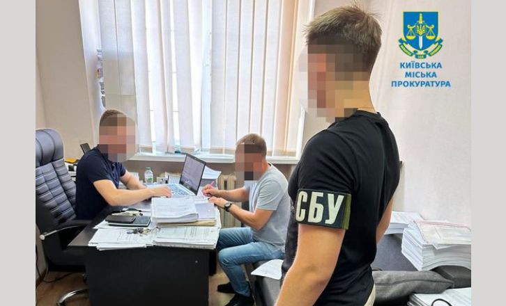 Збитки у понад 800 000 грн на закупівлі шин: судитимуть посадовця Укртрансбезпеки