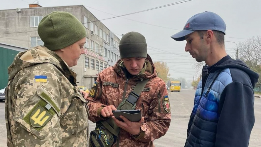 Це більше міф, — у Харківському ТЦК висловилися про «бусифікацію» громадян