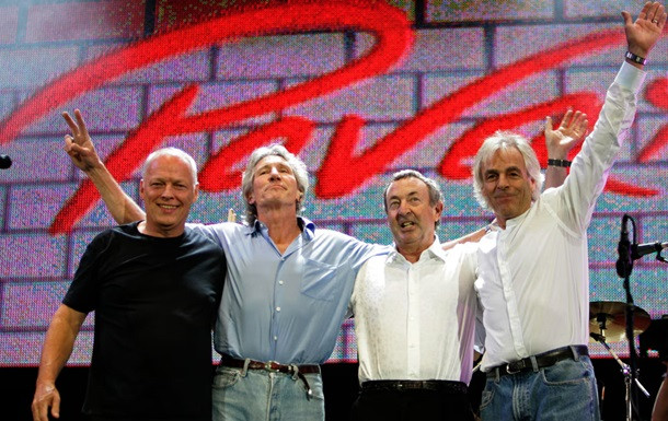 Группа Pink Floyd продает права на свои песни Sony Music за $400 миллионов