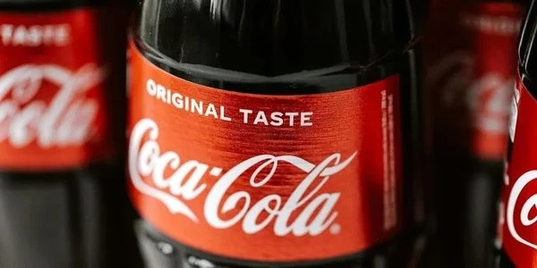 Coca-Cola отзывает в Австрии 28 миллионов бутылок с напитками из-за ошибки на производстве