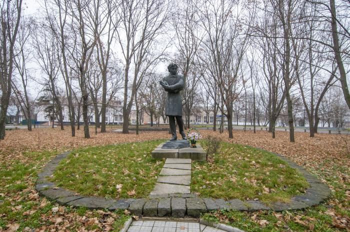 На Черкащині демонтують пам’ятники Петру Чайковському та Олександру Пушкіну