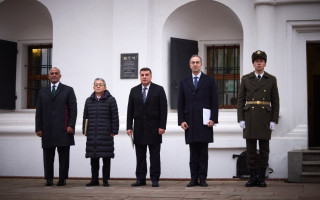 Президент Зеленский принял верительные грамоты от послов Греции, Албании, Японии и Египта