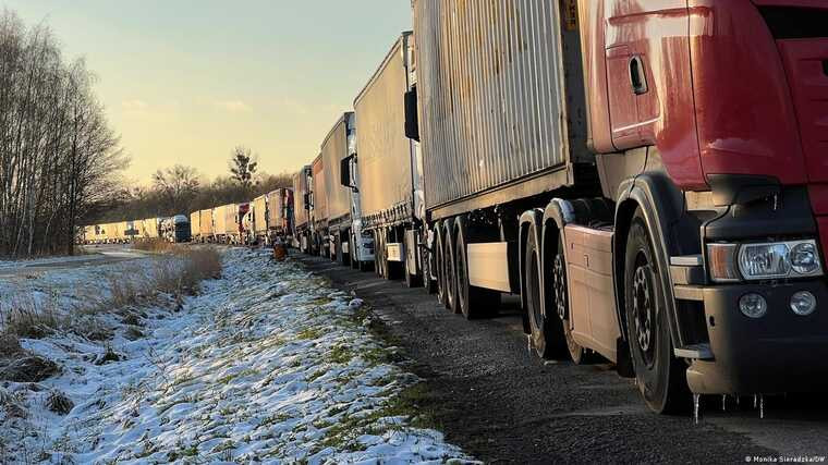 Польські фермери погрожують новими протестами – блокада кордону може відновитися в грудні