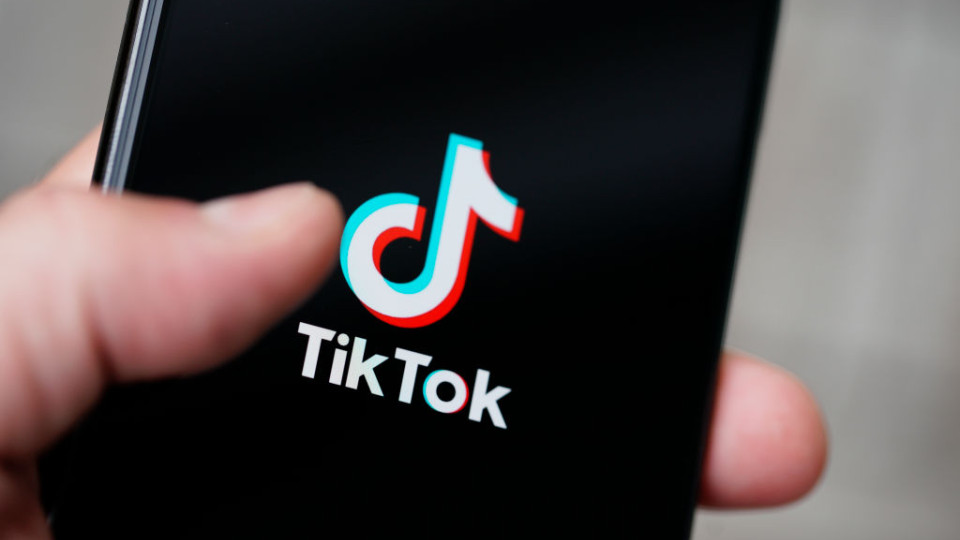 TikTok запретит подросткам использовать бьюти-фильтры