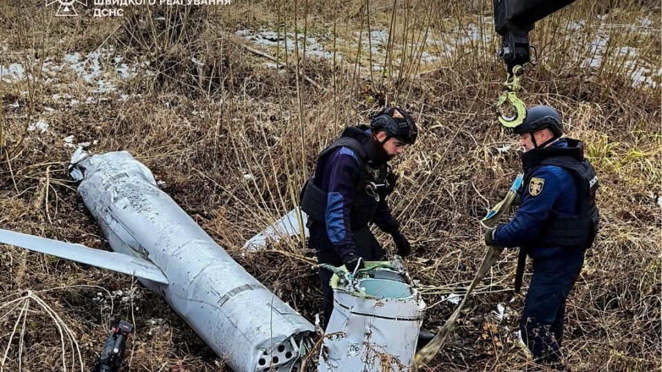 В одном из районов Киева обнаружили остатки авиационной крылатой ракеты Х-55, фото