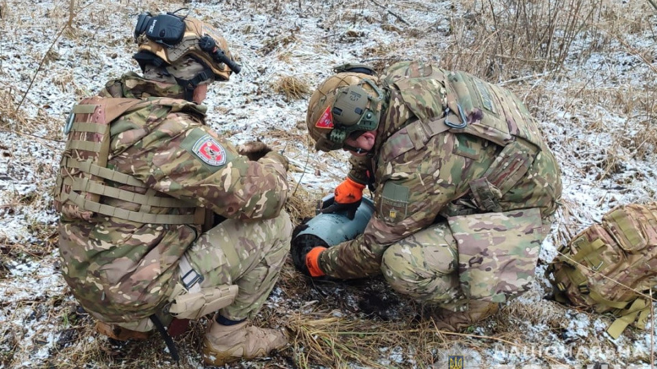 На Сумщине взрывотехники обезвредили боевую часть российского БпЛА, фото