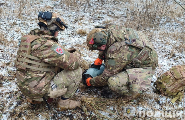 На Сумщині вибухотехніки знешкодили бойову частину російського БпЛА, фото