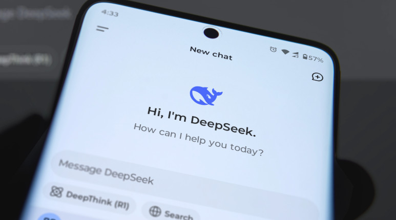 DeepSeek вводить ліміти на використання моделі ШІ і підвищує тарифи