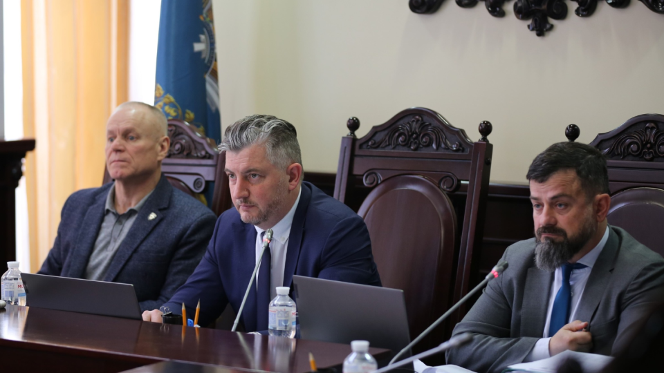 Владимир Луганский оказался под залогом – прокуратура использовала даже записи из личного блокнота члена ВККС